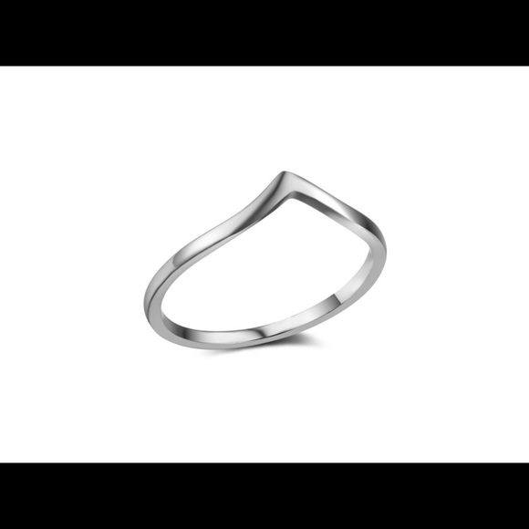Sterling silver ring Dainty ring simple ring band - Picture 1 of 3